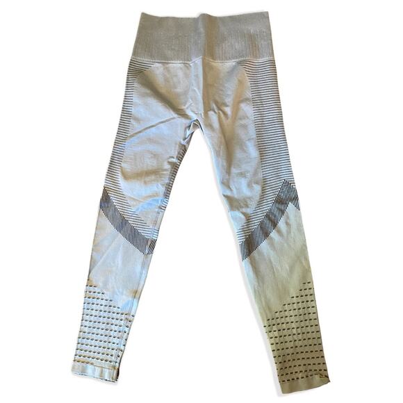 Running Girl Gray High Waisted Yoga Running Leggings Size Large - Picture 2 of 2